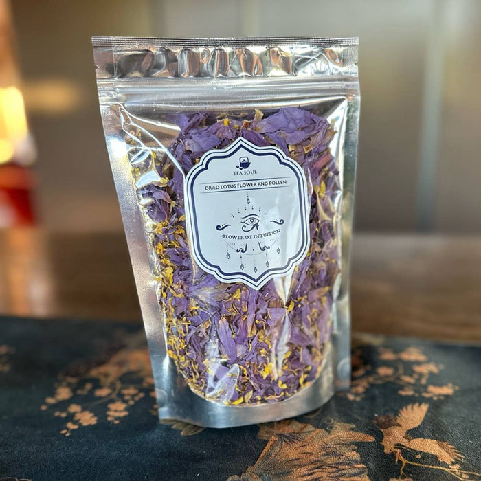 Sinisiä kuivattuja lootuksen kukkia ja siitepölyä 25g