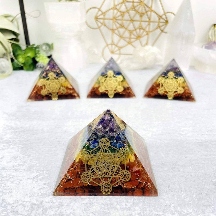 Orgoniitti Chakra -pyramidi Metatron-medaljonki