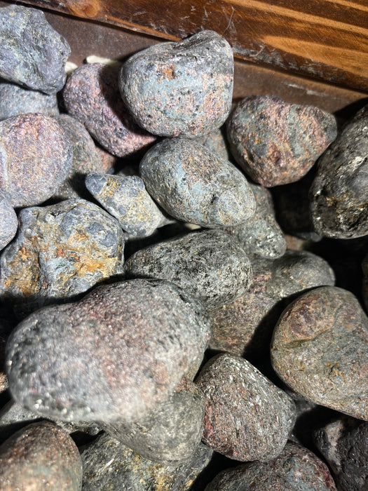 Granaatti (Garnet) käsittelemätön