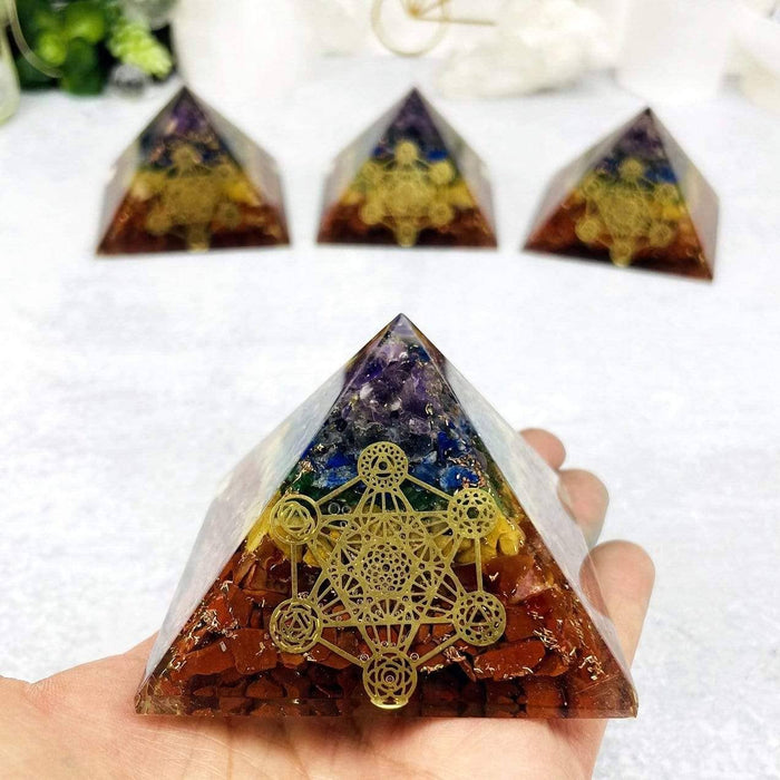 Orgoniitti Chakra -pyramidi Metatron-medaljonki