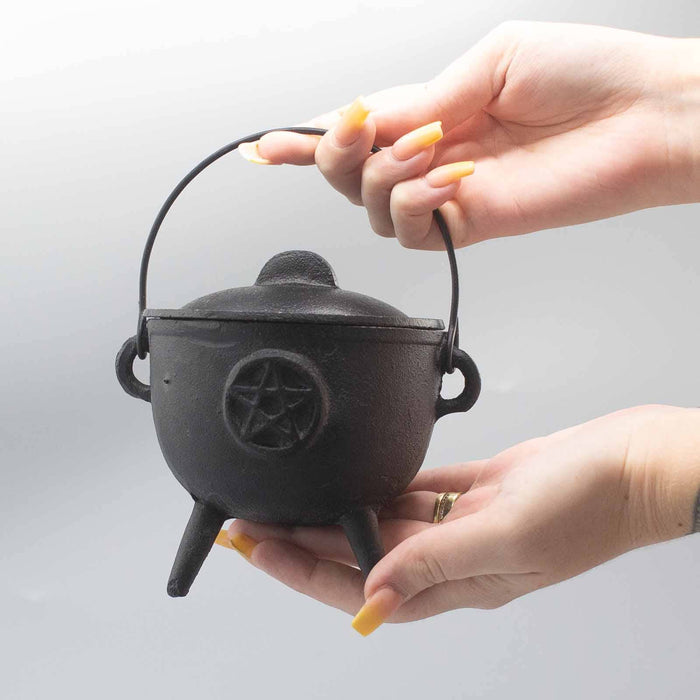 Valurauta pata pentagrammilla 11x13cm