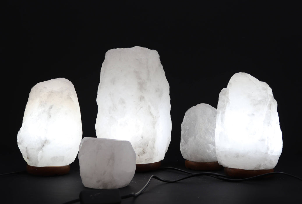 Himalajan suolalamppu, paino noin 1,5–3 kg (valkoinen)