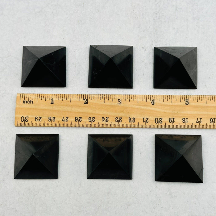 Sungiitti pyramidi 4x4