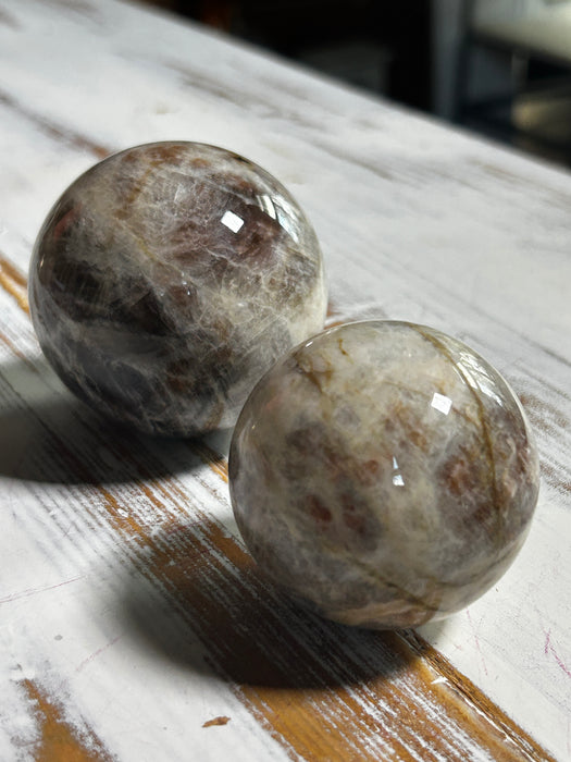 Kuukivi kristallipallo 4-7c