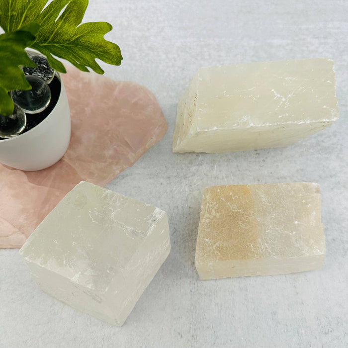 Optinen kalsiitti – valkoinen 300-600g