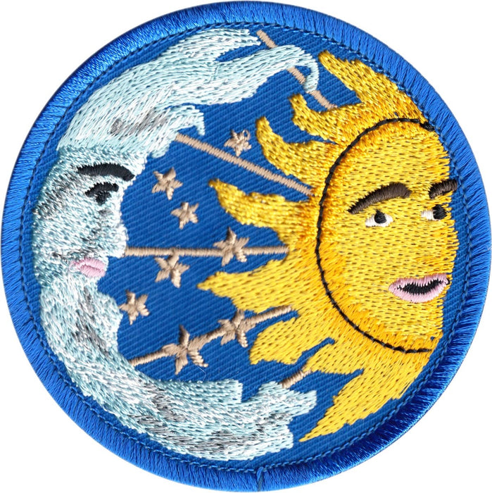 Sun and Moon – kangasmerkki