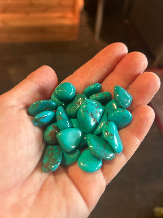 ”Sleeping Beauty” turkoosi rumpuhiottu 1-2cm