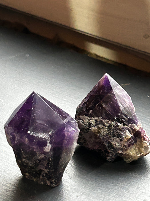 Puolikiillotettu ametistikärki 70-250g