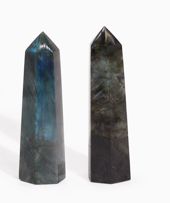 Labradorite obelisk approx. 8-9 cm