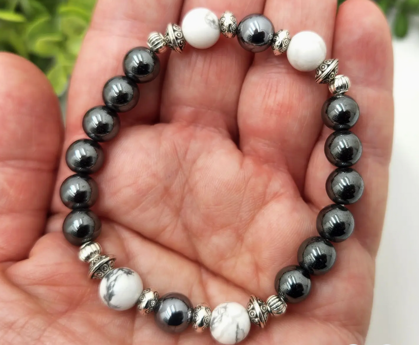 Empath Protection- terahertsi, valkoinen howliitti ja hematiitti, 19 cm