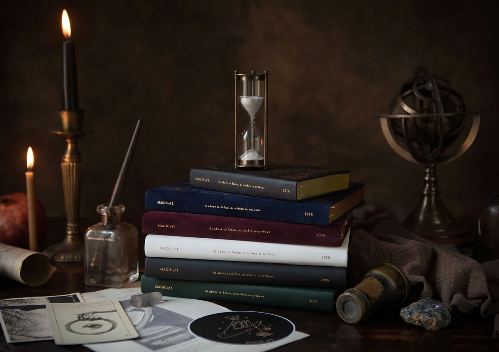 Astrological Planner 2026- White/Valkoinen - Magic of I