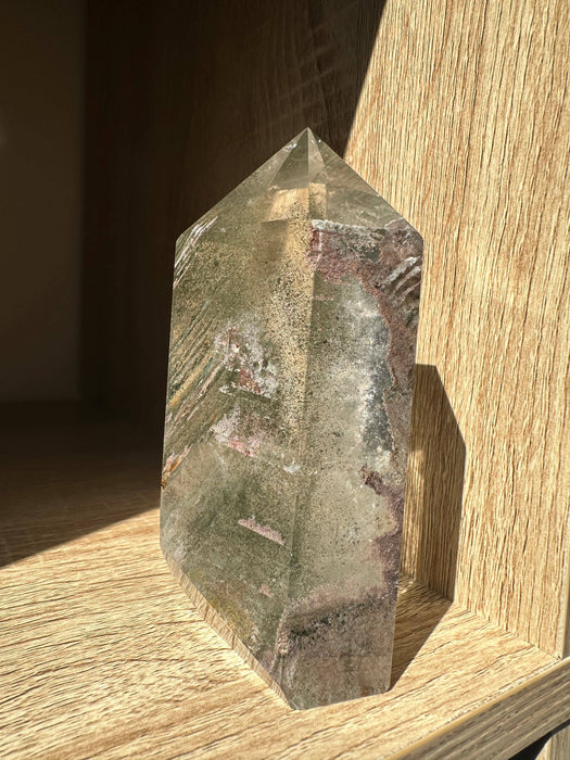 Harvinainen lodoliitti-torni – vihreä puutarhamaisema #8