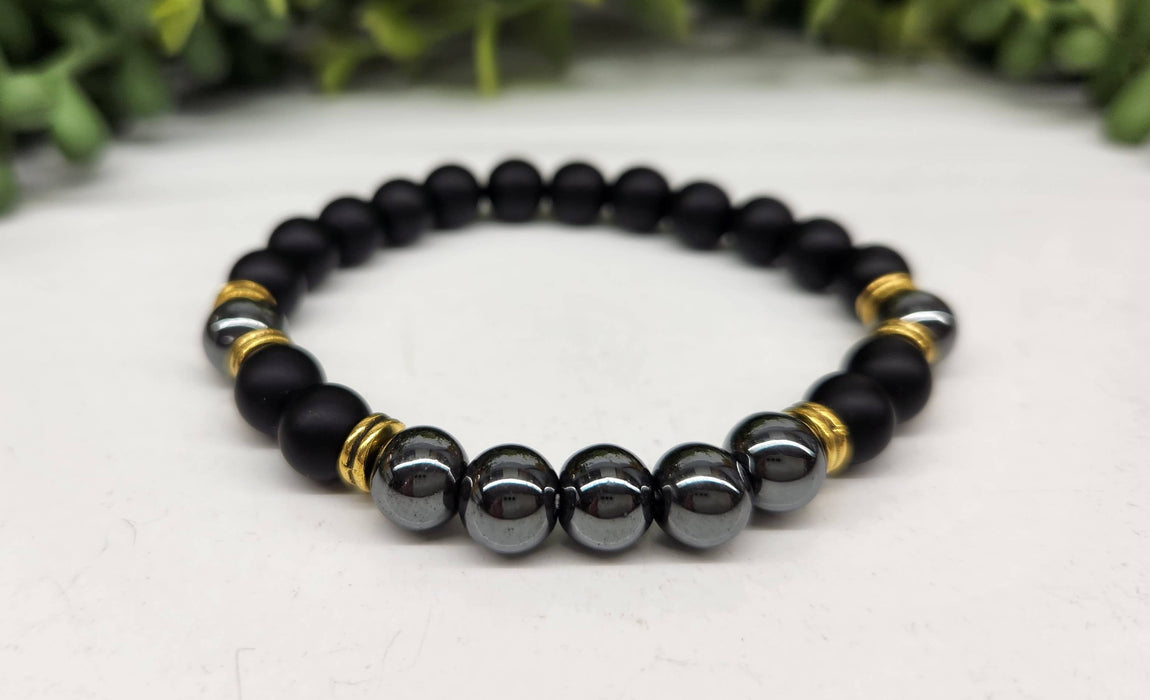 Maadoittava tasapaino: Musta obsidiaani- ja hematiittirannekoru 8 mm
