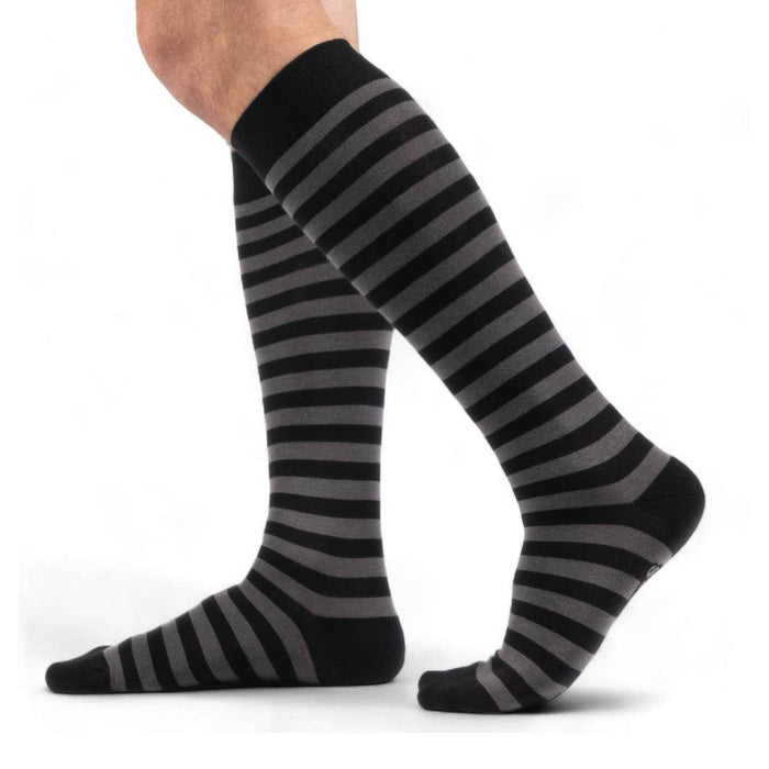 Smoke and Black Stripes polvisukat  - FootClothes