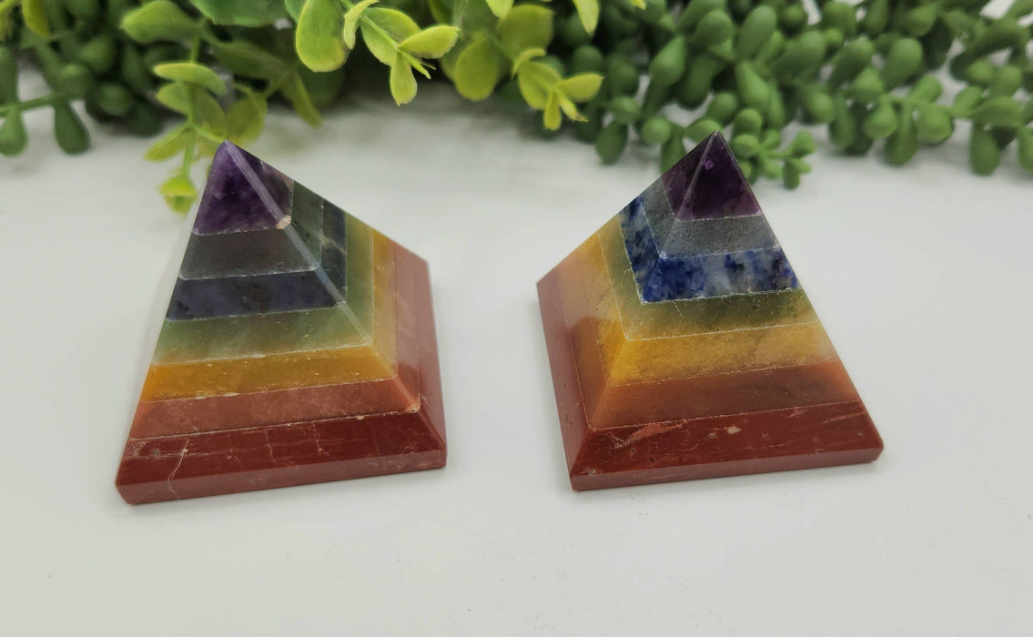 Chakra Kristallipyramidi halk. 5cm