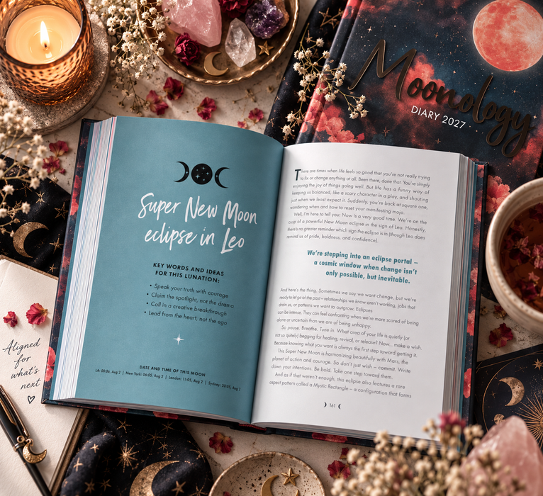 Moonology™ Diary 2027: Harness the Magic of the Moon to Manifest Your Best Life - Yasmin Boland (Kopio)
