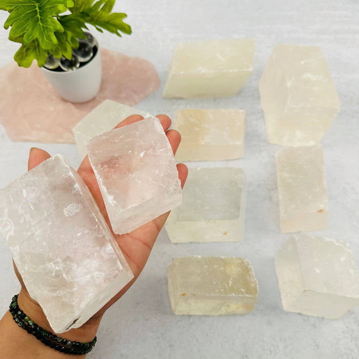 Optinen kalsiitti – valkoinen 300-600g