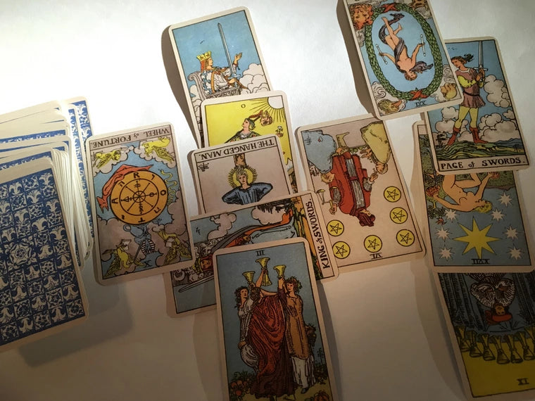 Das Kunstrestaurierungs-Tarot von 1909 - C in London (geliebt/gebraucht)