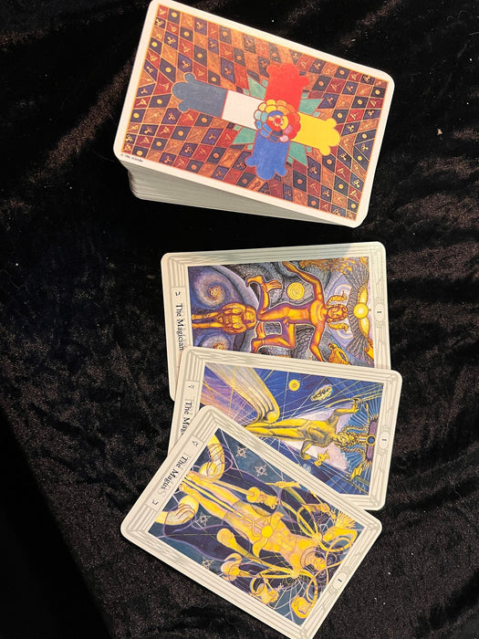 Thoth Tarot 3 Magus (suomenkielinen + kirja) - Crowley Aleister (Preloved/Käytetty)(VTG90, OOP)