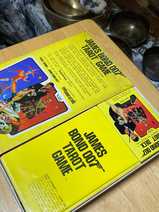 James Bond Tarot vintage boxed set (Tarot Of Witches) - Fergus Hall (Preloved/käytetty)(OOP, rarities)