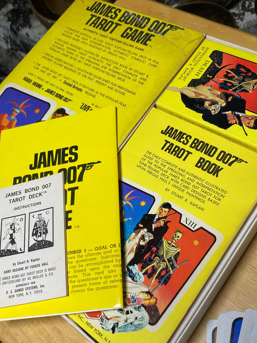 James Bond Tarot vintage boxed set (Tarot Of Witches) - Fergus Hall (Preloved/käytetty)(OOP, rarities)