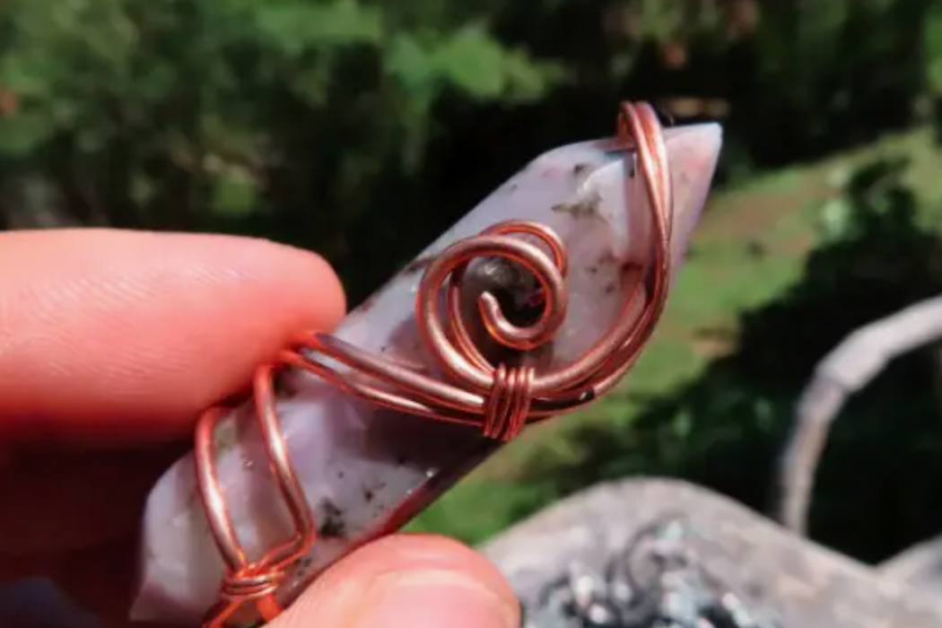 Rare Thulite double tip pendant with copper