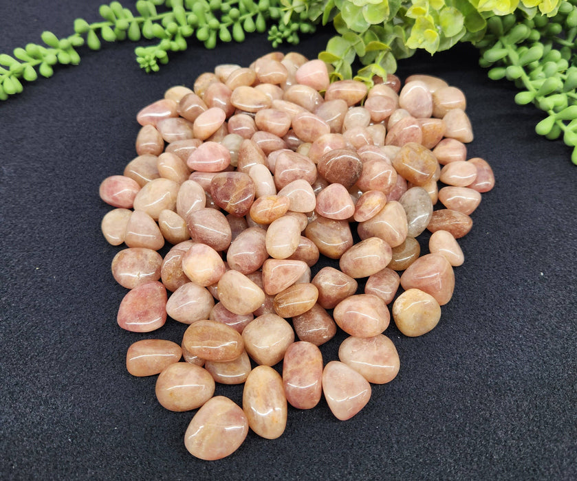 Strawberry quartz 2-3cm tumbled