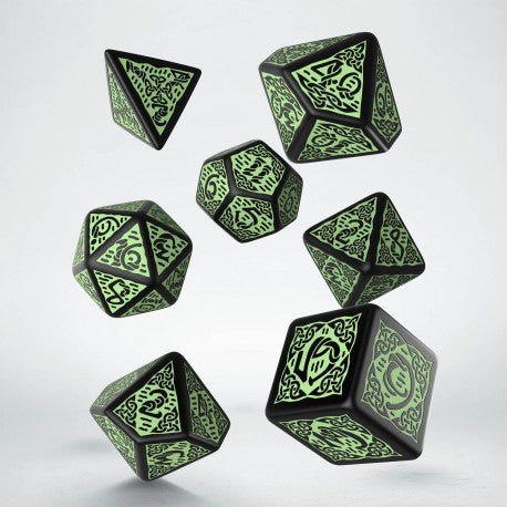 Celtic 3D Revised Black & green Dice Set - Q workshop - Tarotpuoti