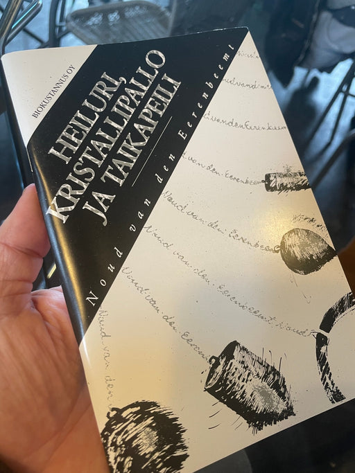 Heiluri, kristallipallo ja taikapeili - Noud van Eerenbeemt - Tarotpuoti