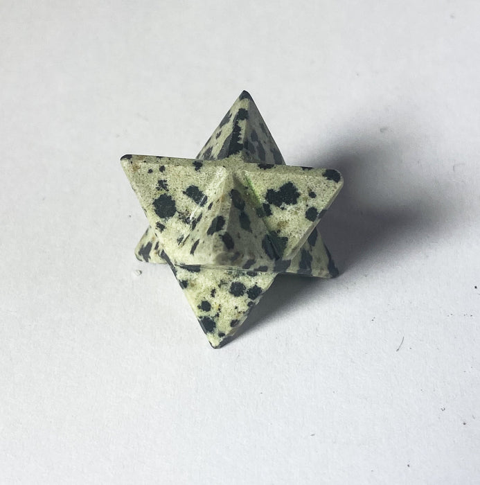 Merkaba tähti 25-30 mm (eri mineraaleista) - Tarotpuoti