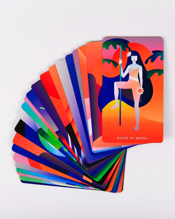 Mystic Mondays Tarot: A Deck for the Modern Mystic – Grace Duong - Tarotpuoti