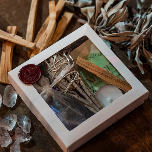 Puhdistussetti - Valkosalvia, Palo Santo, Vuorikristalli - Tarotpuoti