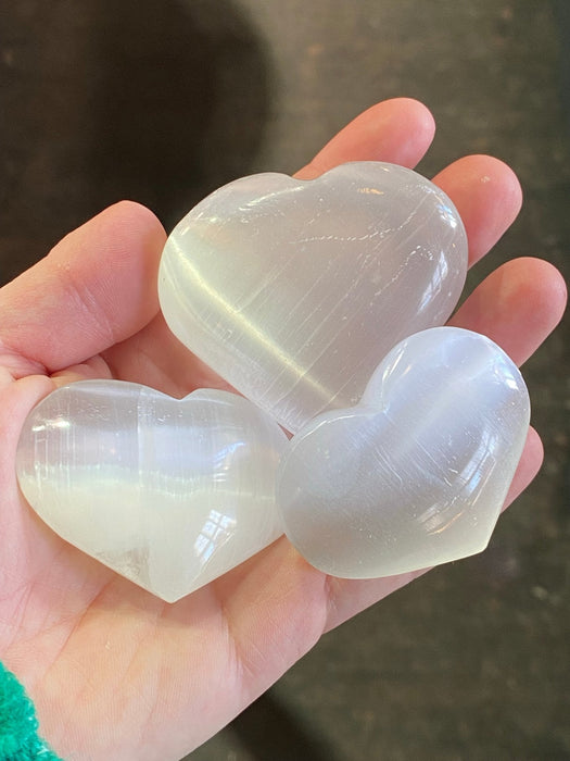 Seleniitti sydän 5-6cm - Tarotpuoti