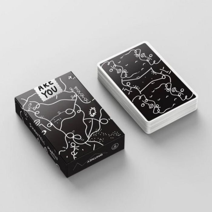 Shantell Martin Whitney BLACK Theory11 pelikortit - Tarotpuoti