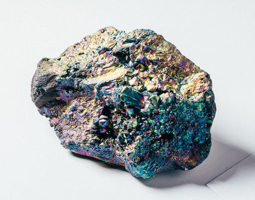 Titanium Aura Quartz iso raakapala >10cm - Tarotpuoti