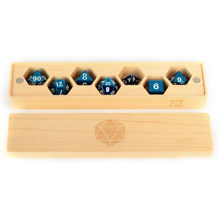 Wood Dice Cases: Vault - Maple - Tarotpuoti